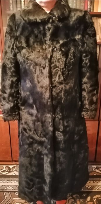 Продам шубу натуральную