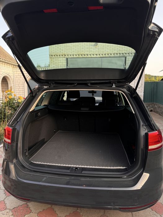 Volkswagen Passat 2017 VIN WVWZZZ3CZHE161711 фото оголошення 2 з 24