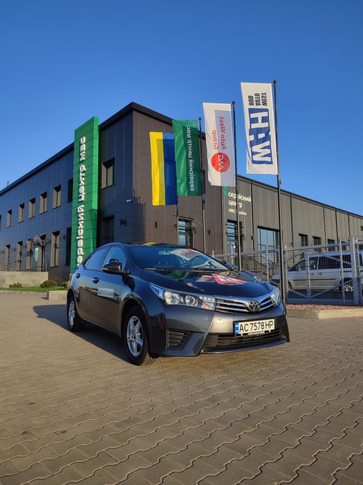 Інструктор з водіння Toyota Corolla, механіка