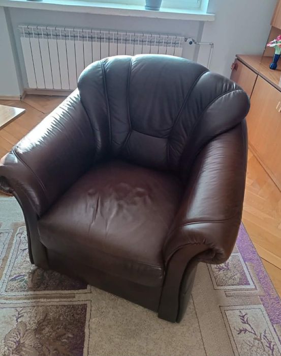 Narożnik skórzany z funkcją spania i fotel