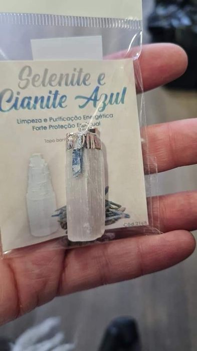 Pendentes de Selenite com capa banhada a prata