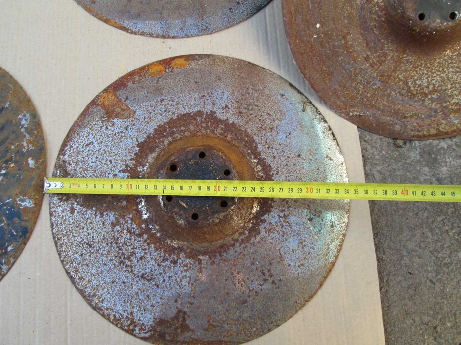 Пила дискова. Сошник. Матеріал для сапи.