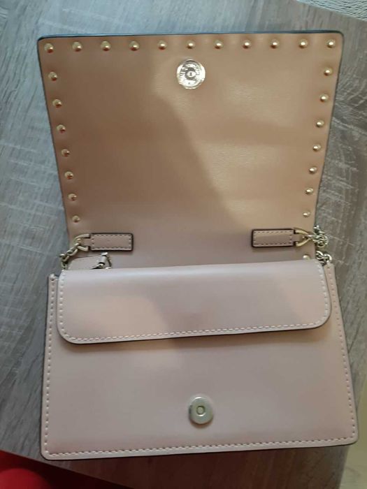 Продам клатч Valentino