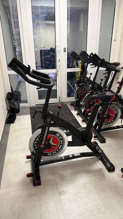 Велотренажер Schwinn — якість преміум для дому
Продається велотрена