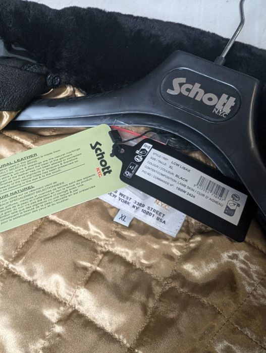 Czarna kurtka skórzana Schott bomberka real leather pilotka b3