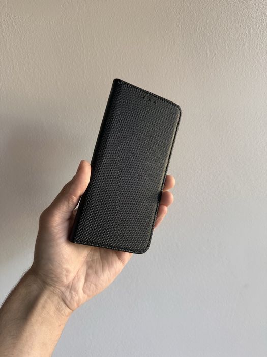 Etui z klapką zamykane czarne do MOTOROLA EDGE 40 NEO