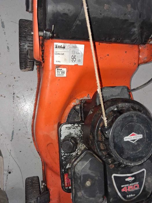 Vendo maquina de cortar relva a gasolina