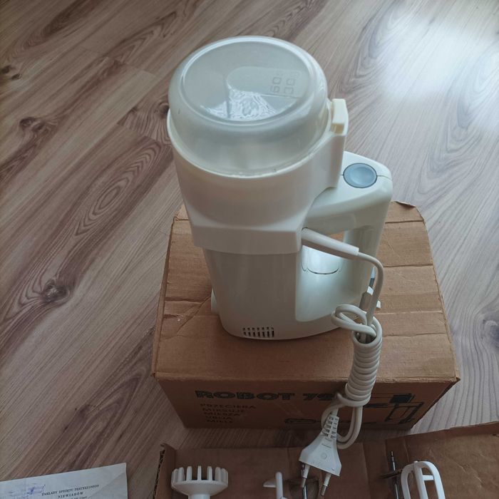 Mikser robot kuchenny Predom Niewiadów typ 720 z czasów PRL