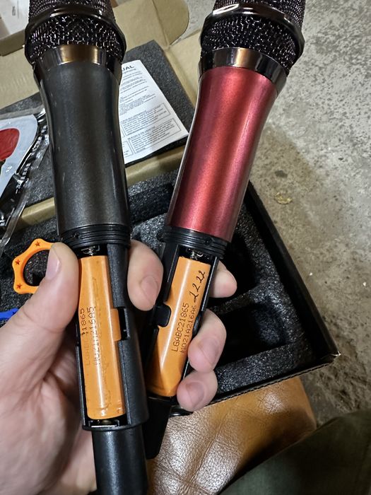 Бездротові професійні мікрофони HUACAM з приймачем