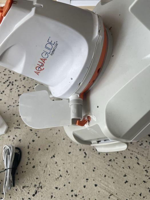 Robot czyszczący do basenu