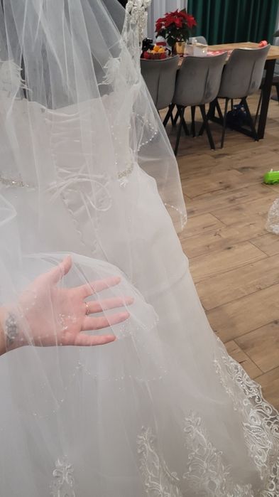 Śliczna Suknia ślubna