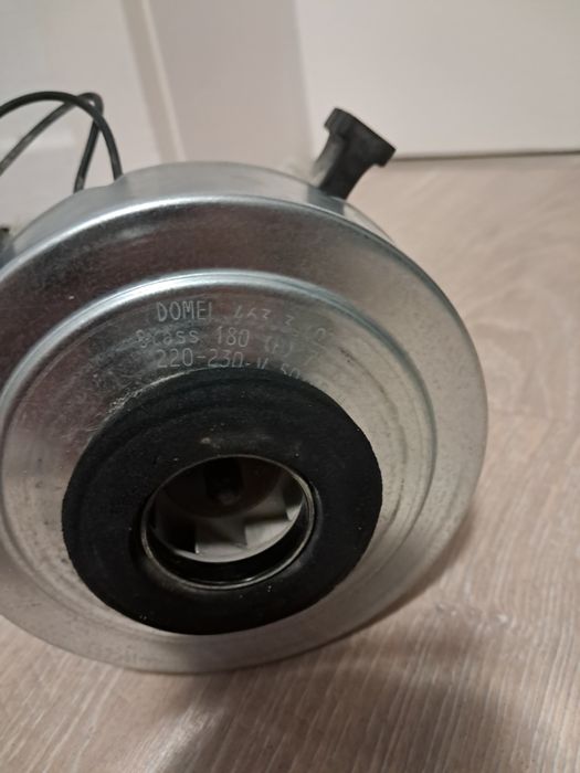 Мотор ,двигун,  до пилососа ровента . Rowenta.