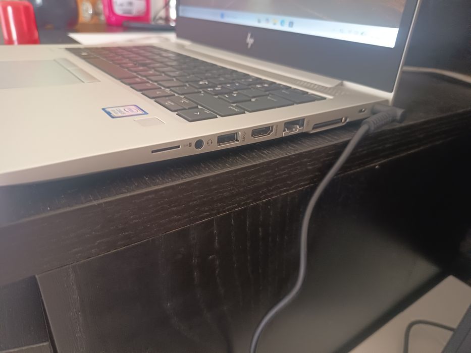 Hp elitebook i5 8th gen