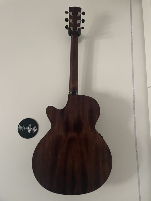 Guitarra Cort (usada)