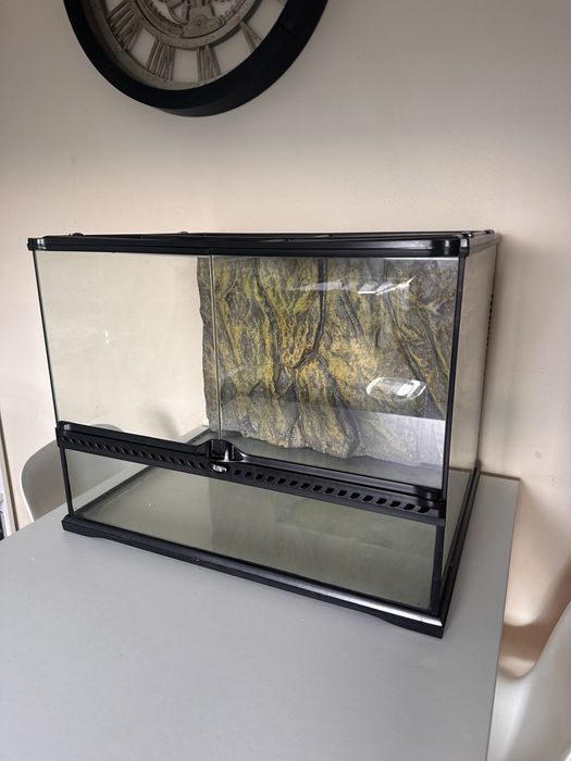 Terrário exoterra 60x45x45 cm como novo