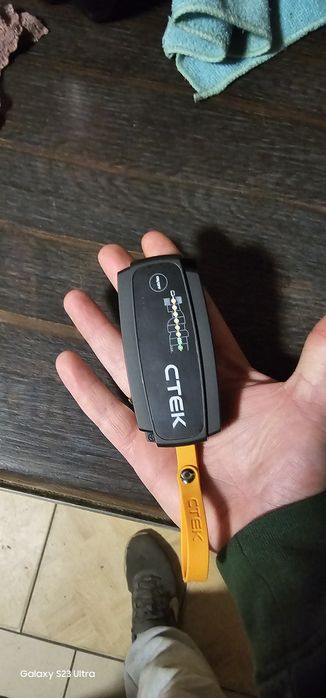 Nowy power bank  ctek