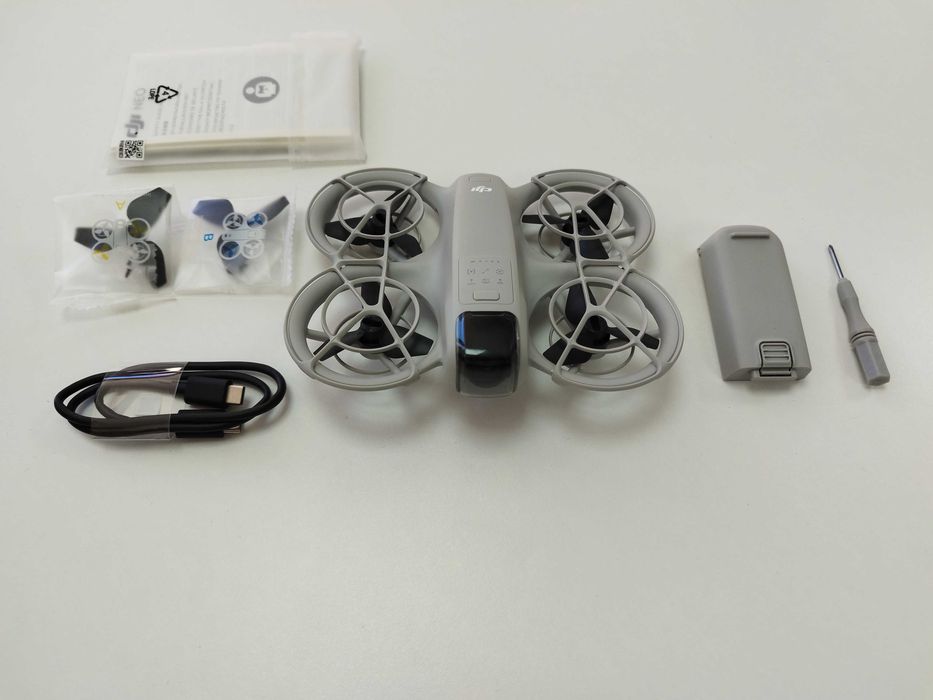 DJI Neo + 1 bateria + assessórios