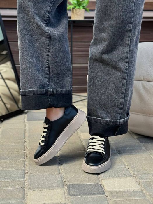 Шкіряні та замшеві  кеди, чорні, білі