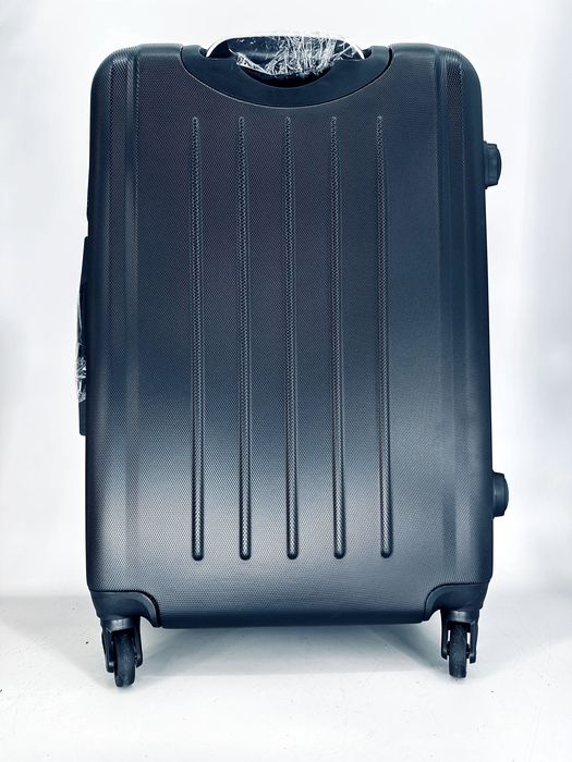 Nowa średnia walizka torba czarna  bagaż 20 kg