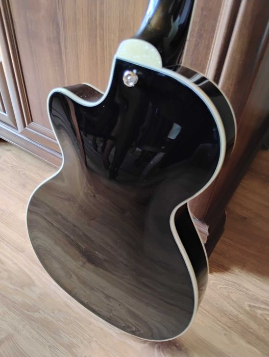 Gitara Hofner hollow body