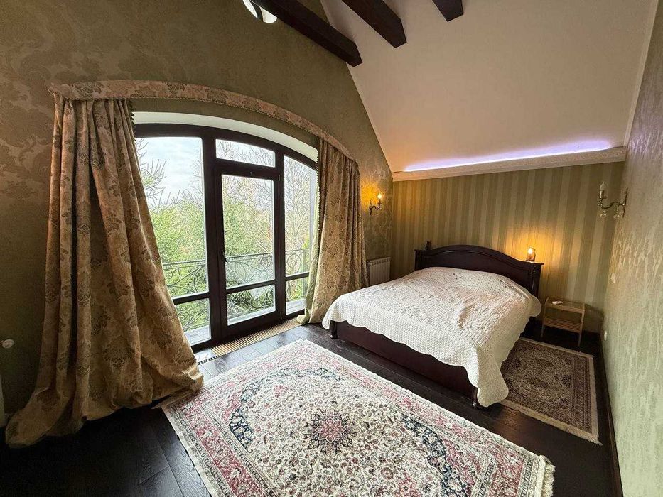 Оренда будинку 250м2, 12 соток, с. Бобриця!