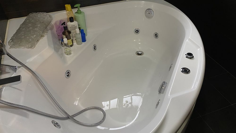 Wc Banheira de hidromassagem