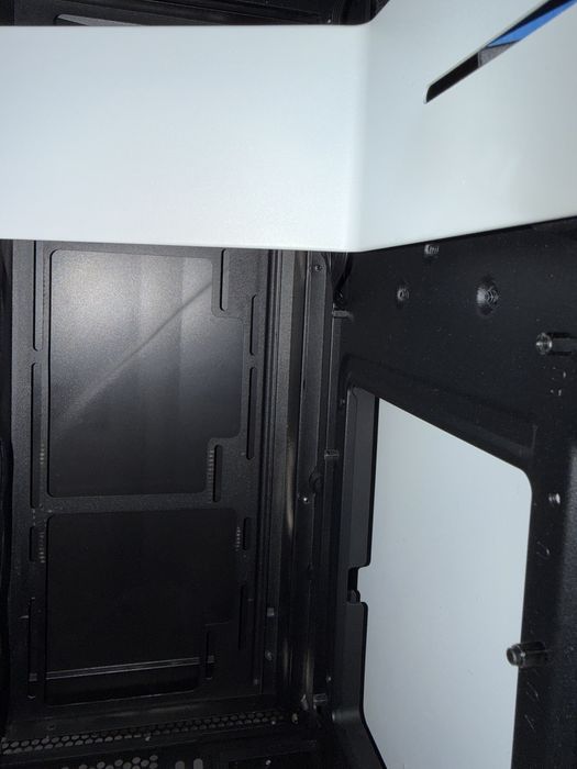 Caixa PC NZXT Branca/Preta com Vidro Temperado