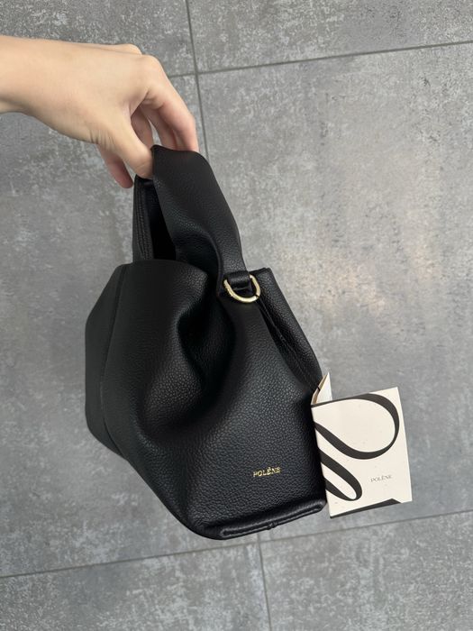 Nowa czarna mała polene neuf mini chmurka skórzana do ręki z paskiem