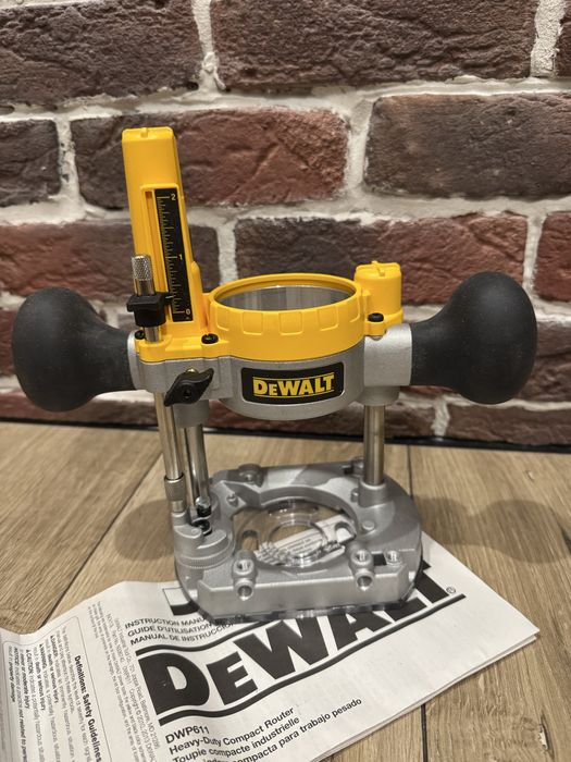 DeWalt DNP612 погружная база для фрезера DeWalt  DCW600 DCW604