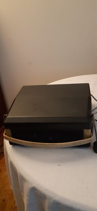 Magnetofon Tesla B42 szpulowy