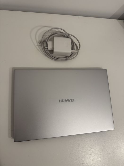 Laptop Huawei Matebook D14