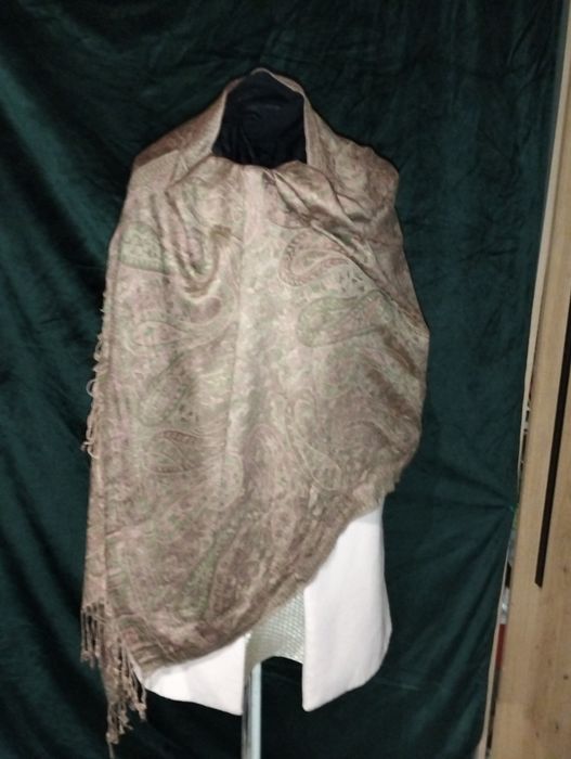 Chusta, duża,wzorzysta