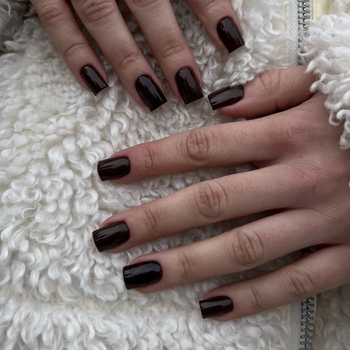 Manicure hybrydowy i żelowy