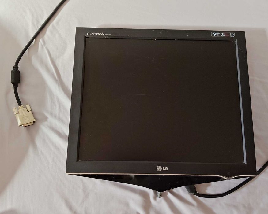 Monitor LG Flatron L1960TR-BF