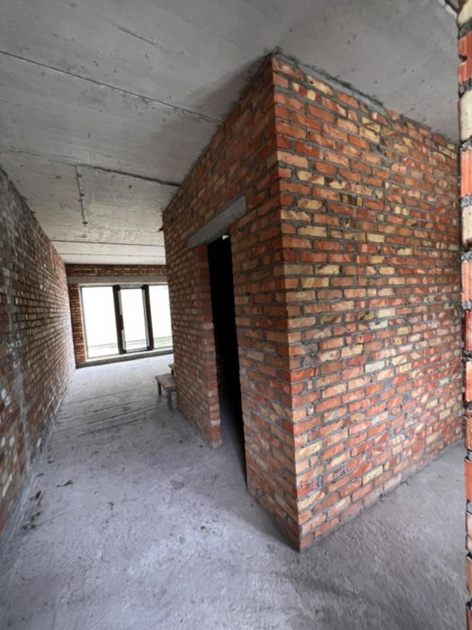 Сучасні таунхауси з газовим опаленням — продаж. Галина