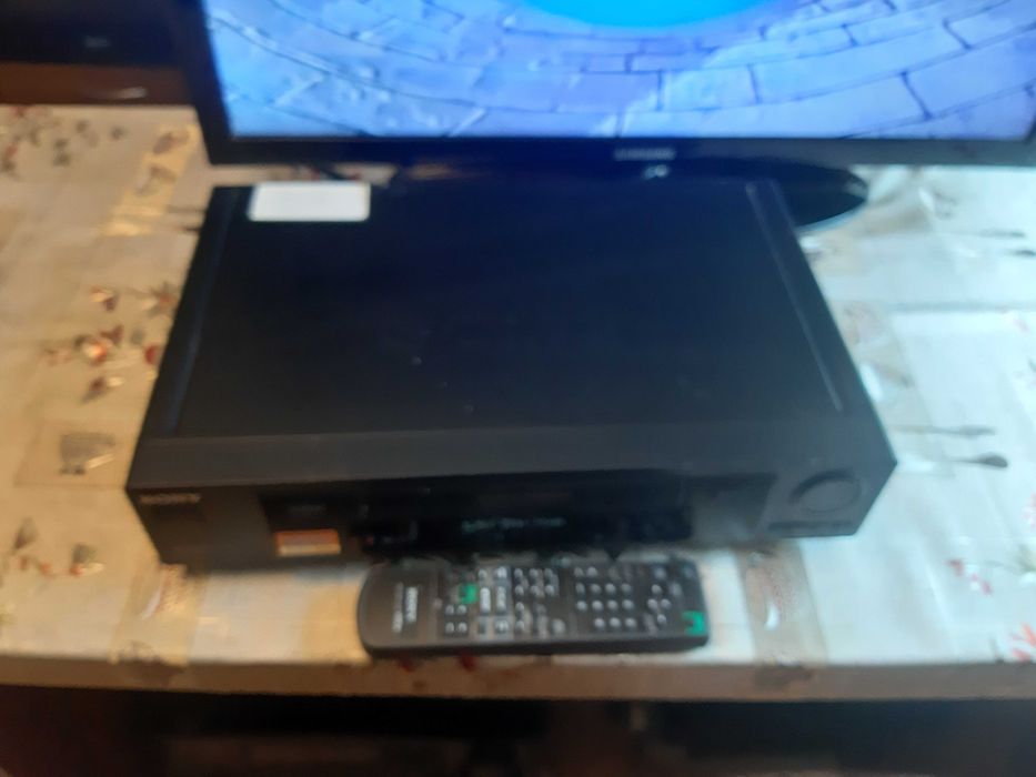 Magnetowid Sony SLV-SE700D1