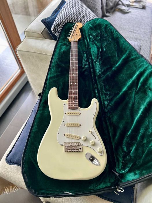 Fender Stratocaster MIM 1992 MN2 Olympic White / Early Ensenada / 3,3 kg