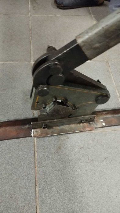 Maquina de corte de calhas ou perfis - Seibert Stinnes