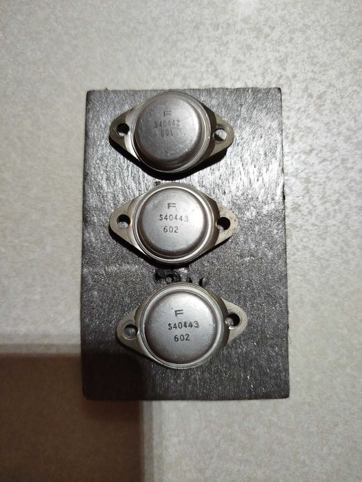 Tranzystory mocy amplituner Marantz 2275