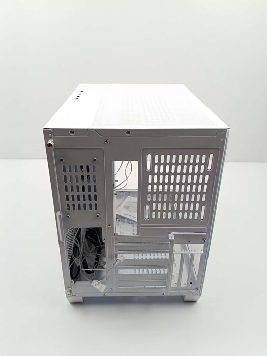 Obudowa PC Lian Li O11 Vision Compact Midi Tower szkło hartowane biała