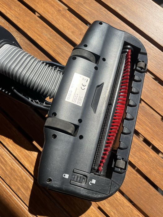 Беспроводной пылесос 2-в-1 + ручным пылесос / подсетка + база/Германия