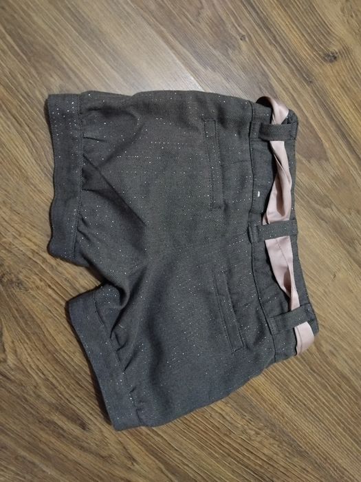 Krótkie spodenki dla dziewczynki