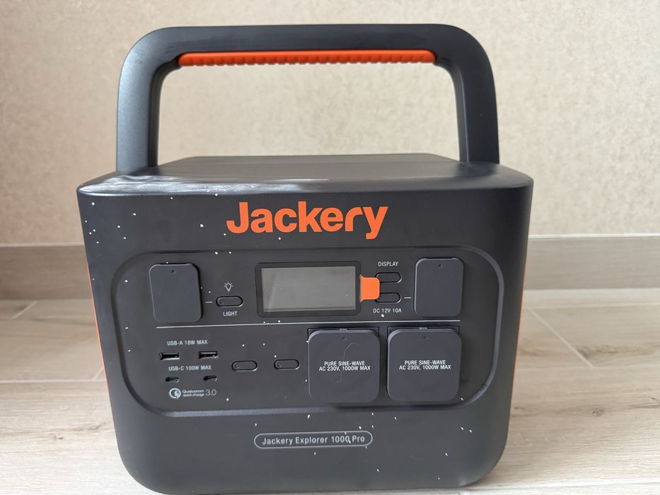 Jackery Explorer 1000 Pro
