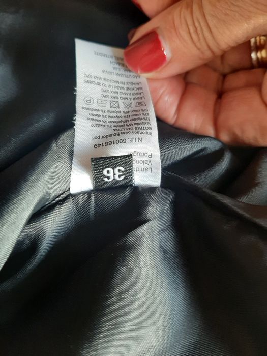 Vestido preto pouco usado.