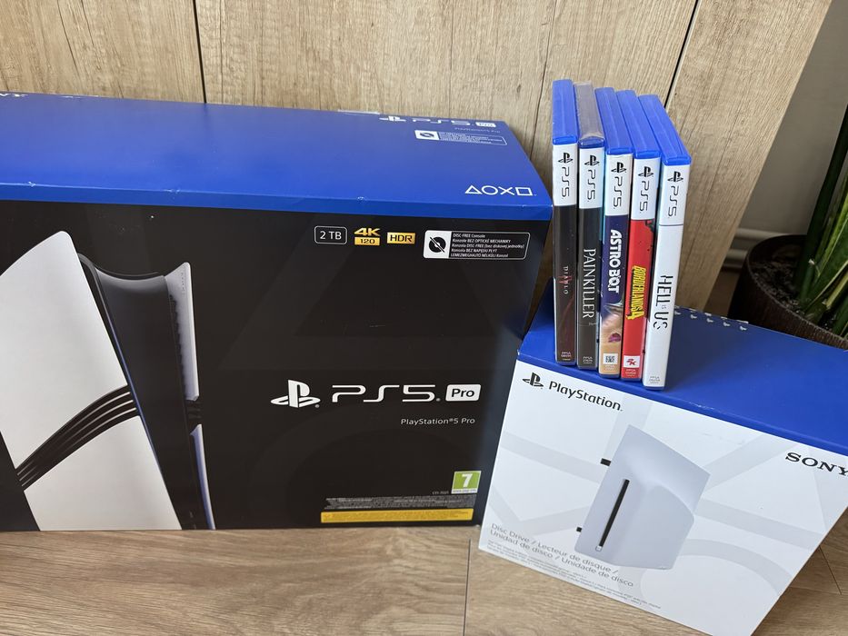 PS5 Pro 2TB  + Naped + Gry