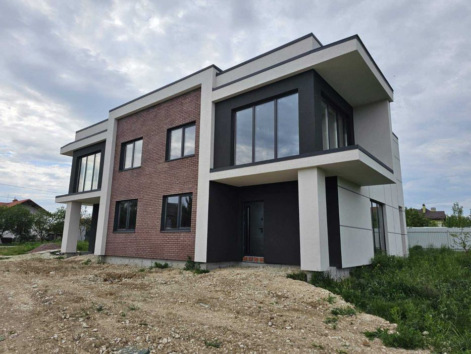 Продаж котеджів-дуплексів село Кам'янопіль під Львовом з ділянкою 5,5сотих до кожного будинка