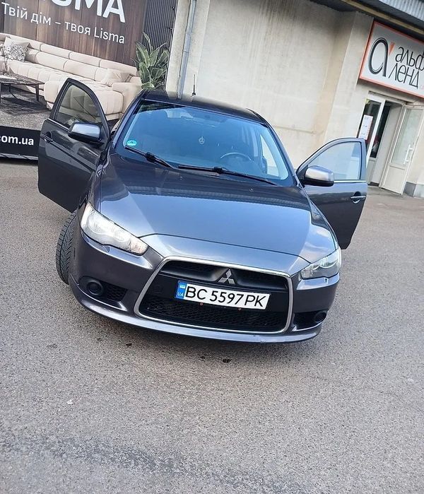 Mitsubishi Lancer 2009 X - покоління