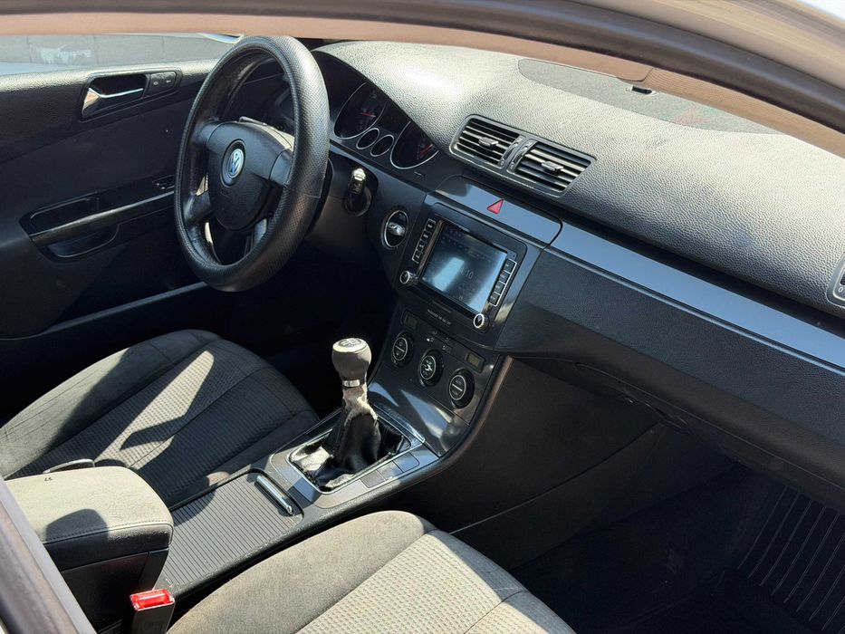 Продам VOLKSWAGEN Passat B6 2006р 1.9D механiка