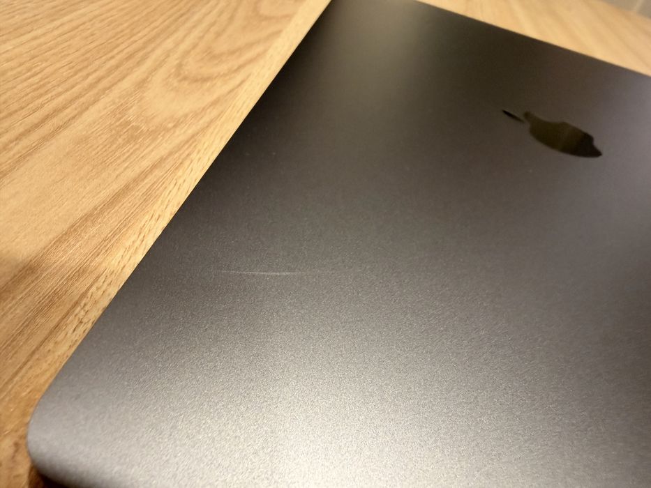 Macbook space grey m1 2020 8gb/256gb