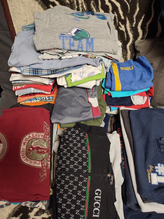 Komplet 90 dziecięcych ubranek